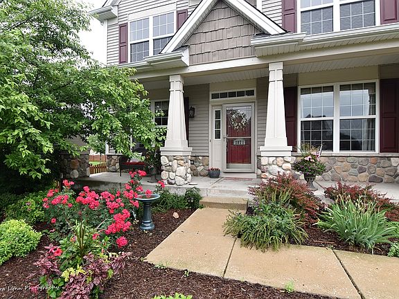 2nd image of 2871 Leonard Ln