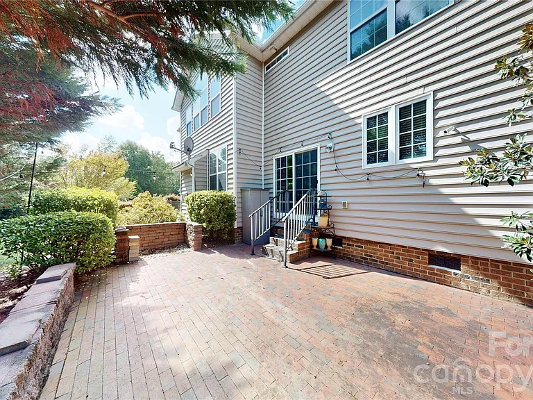 1505 Aringill Ln — Photo 37