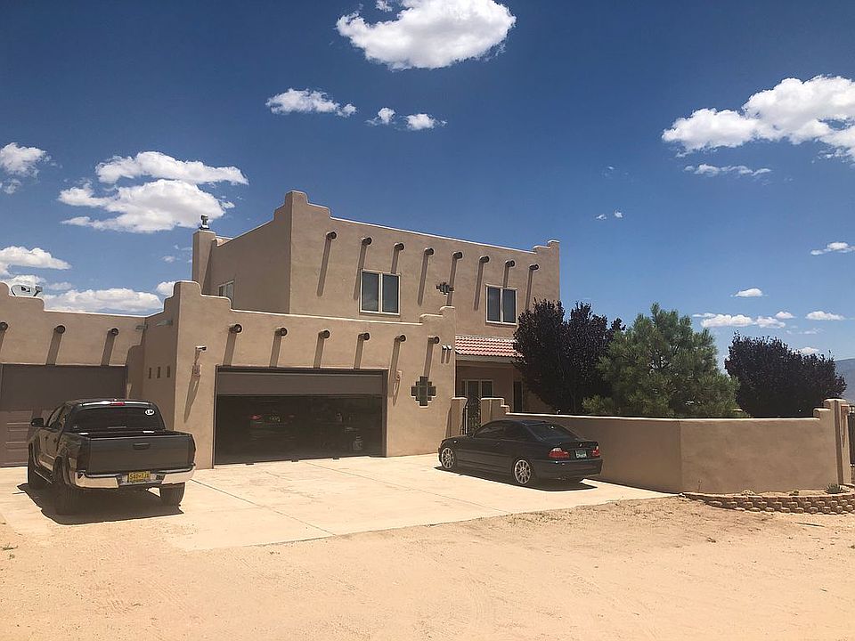 3 car garage 