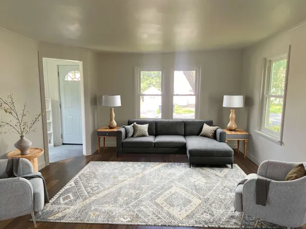 12 Clough St, Potsdam, NY 13676