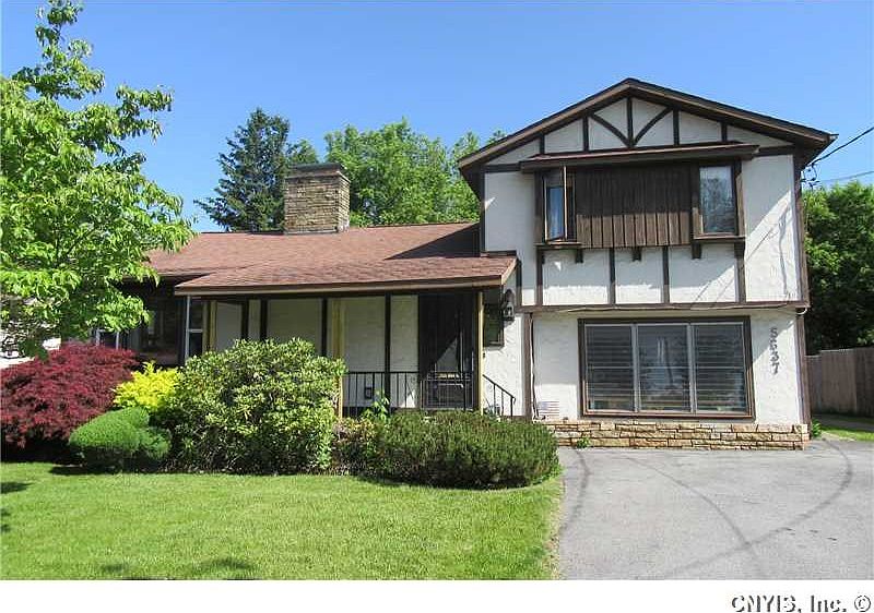 1st image of 5637 W Circle Dr