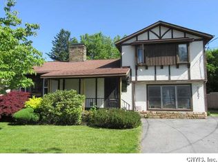 5637 W Circle Dr, Cicero, NY 13039