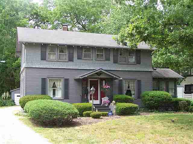 1st image of 411 S Fruitridge Ave