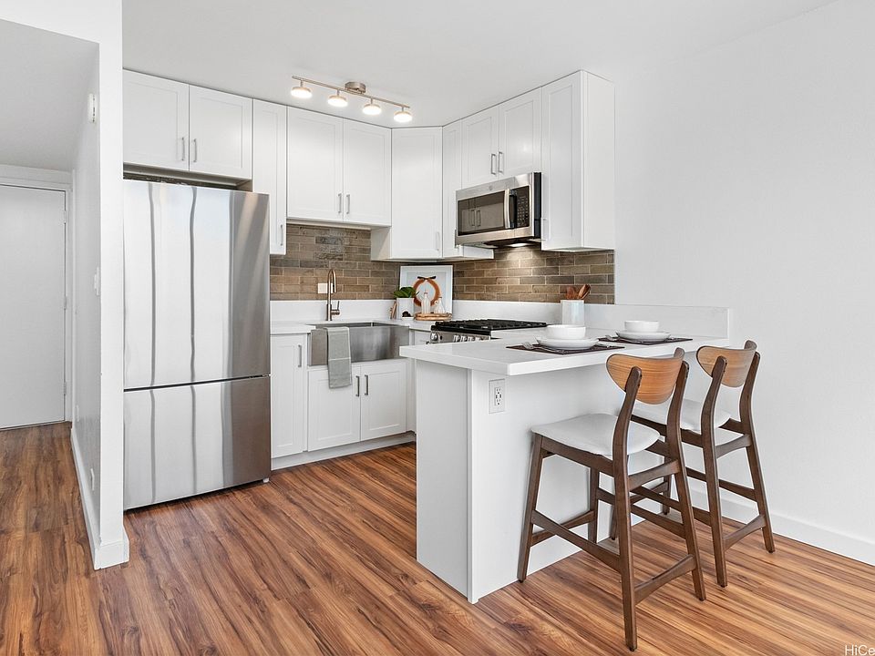 1st image of 620 Sheridan St APT 306