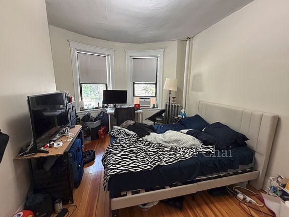 4th image of 1381 Commonwealth Ave APT 6