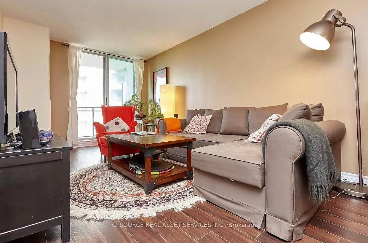 2 bed, $2,700 — Photo 2