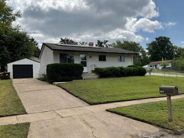 2213 Rexford Dr, Rockford, IL 61109