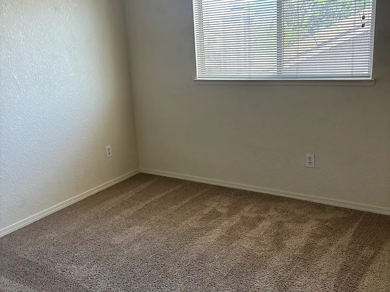 2317 Quail Meadow Dr — Photo 16