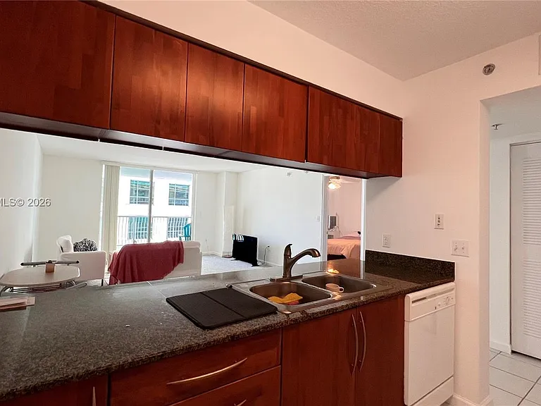 1200 Brickell Bay Dr #2814 — Photo 4
