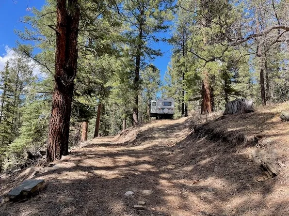 3 Pecos Ln, Pecos, NM 87552