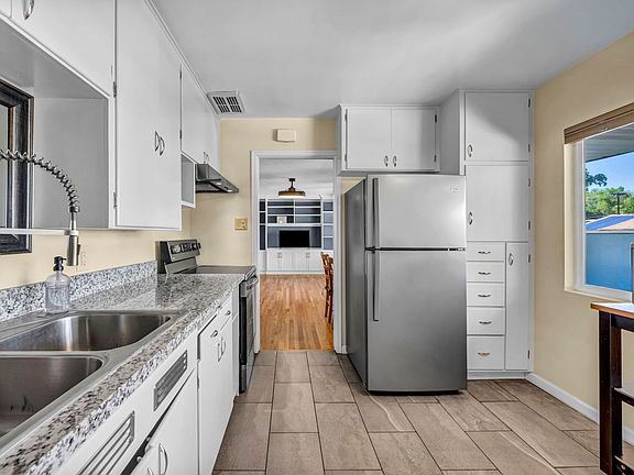 5th image of 620 Belgrave Ave