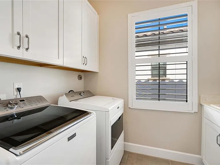 8449 Via Vittoria Way — Photo 23