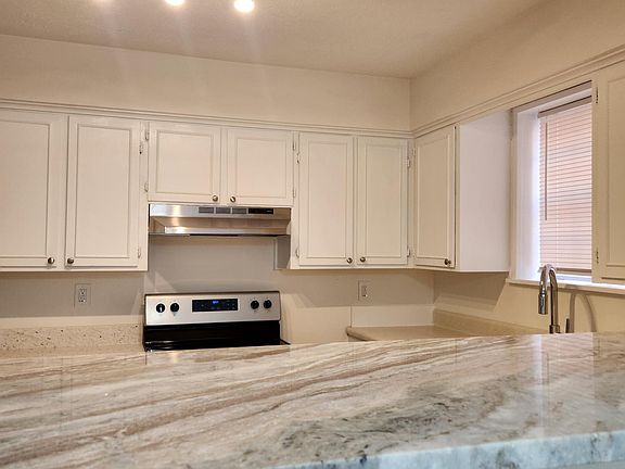 2nd image of 509 Mimi Ln APT B