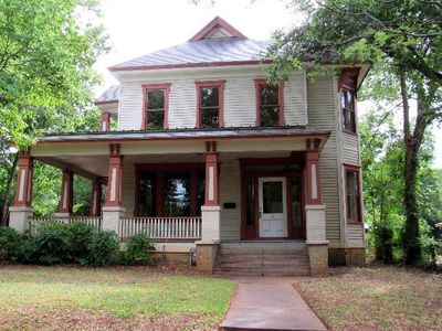 611 S Sycamore St, Palestine, TX, 75801