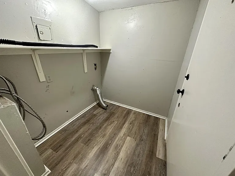 1008 Peak St — Photo 19