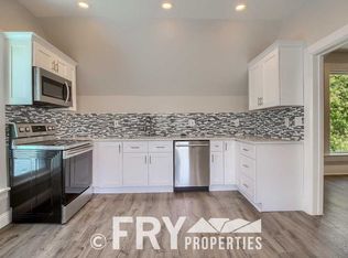 Beautiful, fully remodeled second floor duplex in South Broadway/West Wash Park, Denver, CO 80209