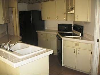 5th image of 4943 Harbor Woods Dr