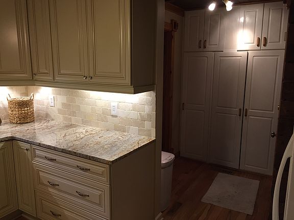 5th image of 112 River Creek Dr