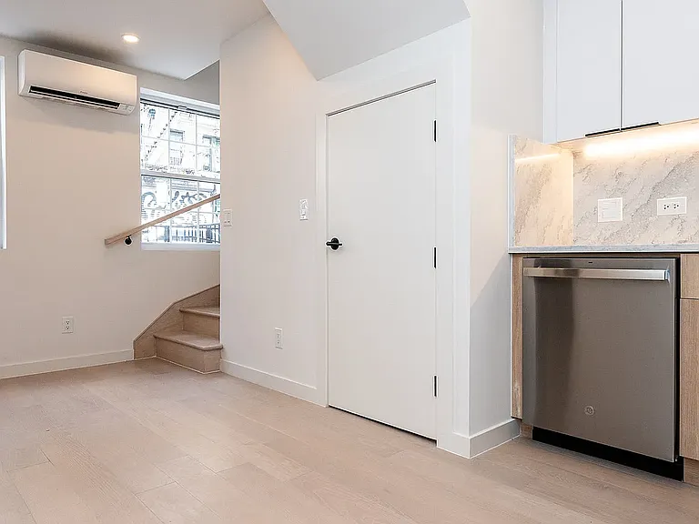 157 Havemeyer St #1 — Photo 9