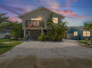 2517 Avenue C, Bradenton Beach, FL 34217
