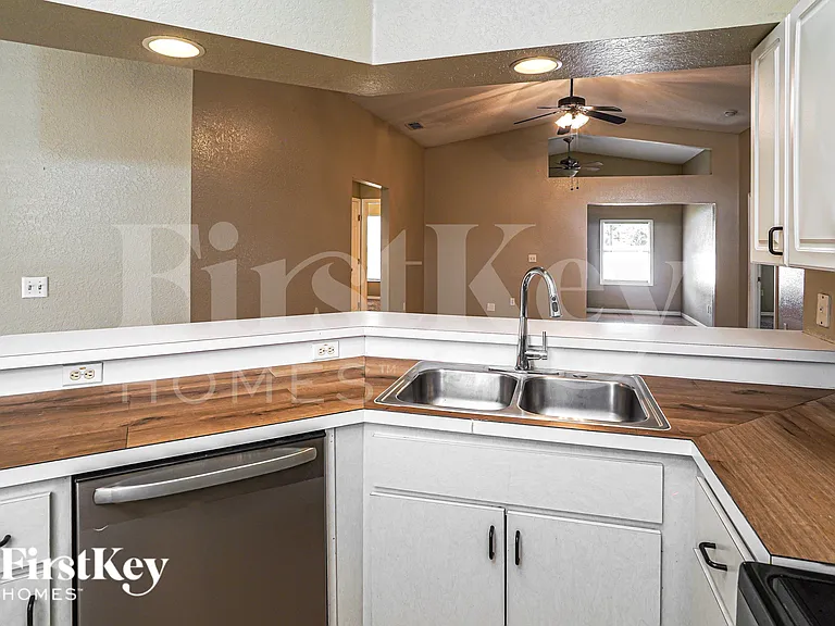 175 Kings Pond Ave — Photo 8
