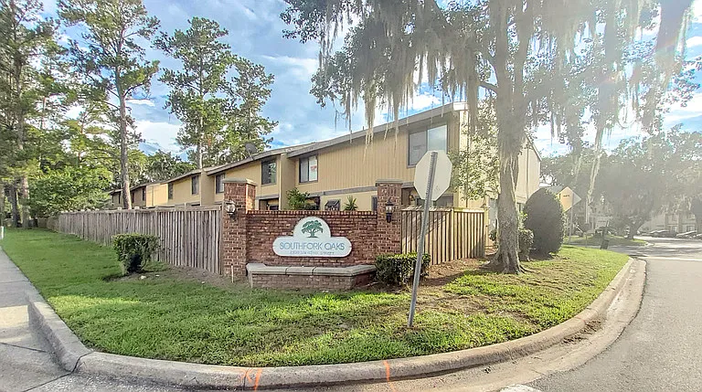 2300 SW 43rd St #C — Photo 30