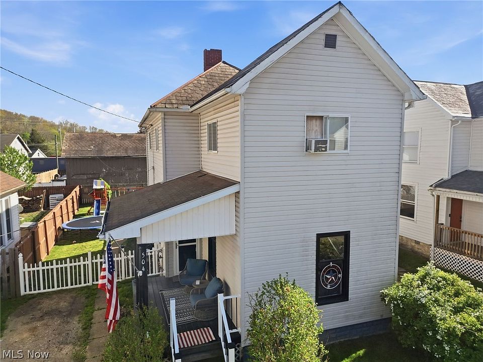 1st image of 504 Echo Ave