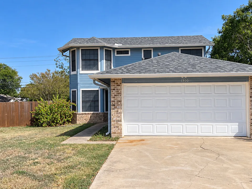 1300 Lauretta Wood Dr