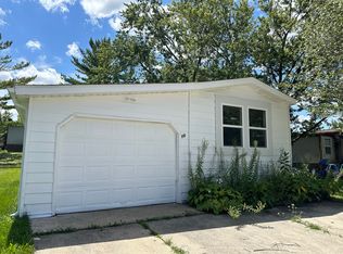 66 Candlegate Cir, Matteson, IL 60443