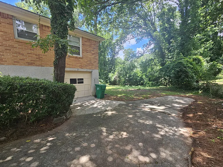 2679 Rollingwood Ln — Photo 16