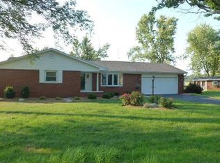 2 Barlow Ct, Defiance, OH 43512