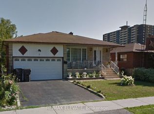 3 Gatesview Ave, Toronto, ON M1J 3G4