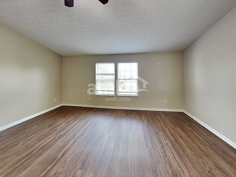 5609 Nutmeg Pl — Photo 11