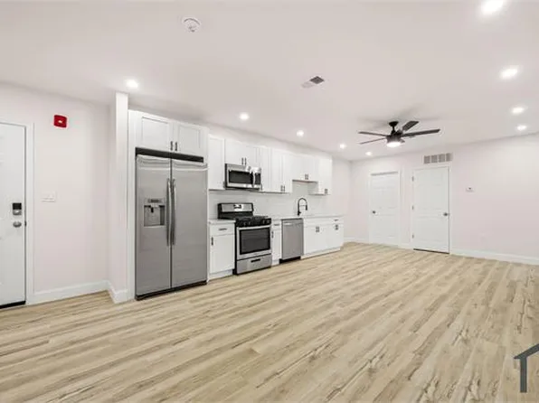 439 W Girard Ave, Philadelphia, PA