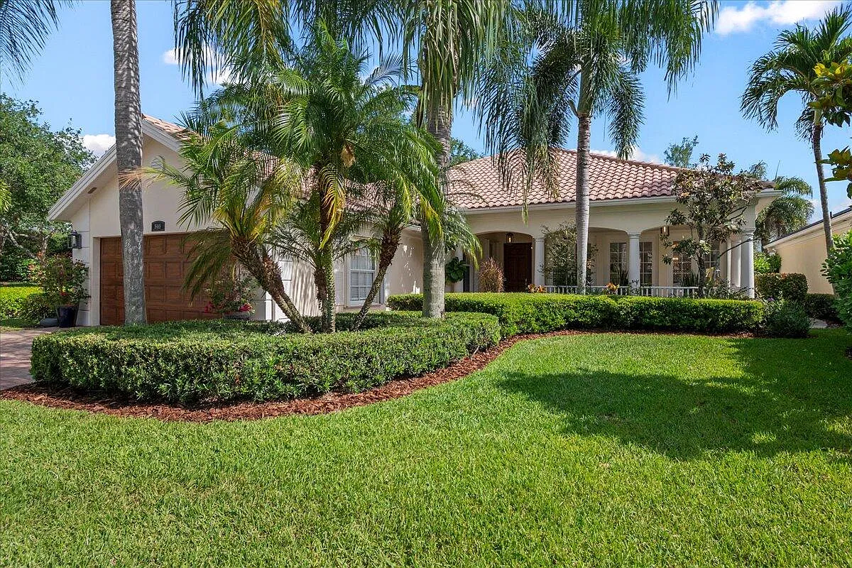 4 bed, 3.5 bath, 2499 sqft, $12,500 — Photo 1