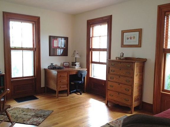 Potential 4th bedroom