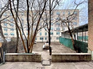 122 Linden St #1A, Brooklyn, NY 11221