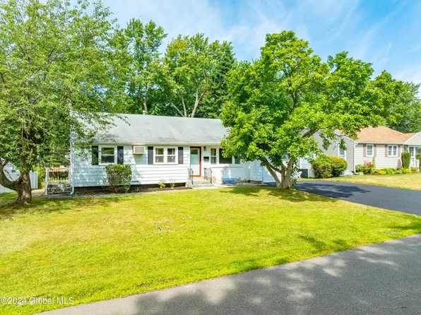 9 Aragon Avenue, Latham, NY 12110