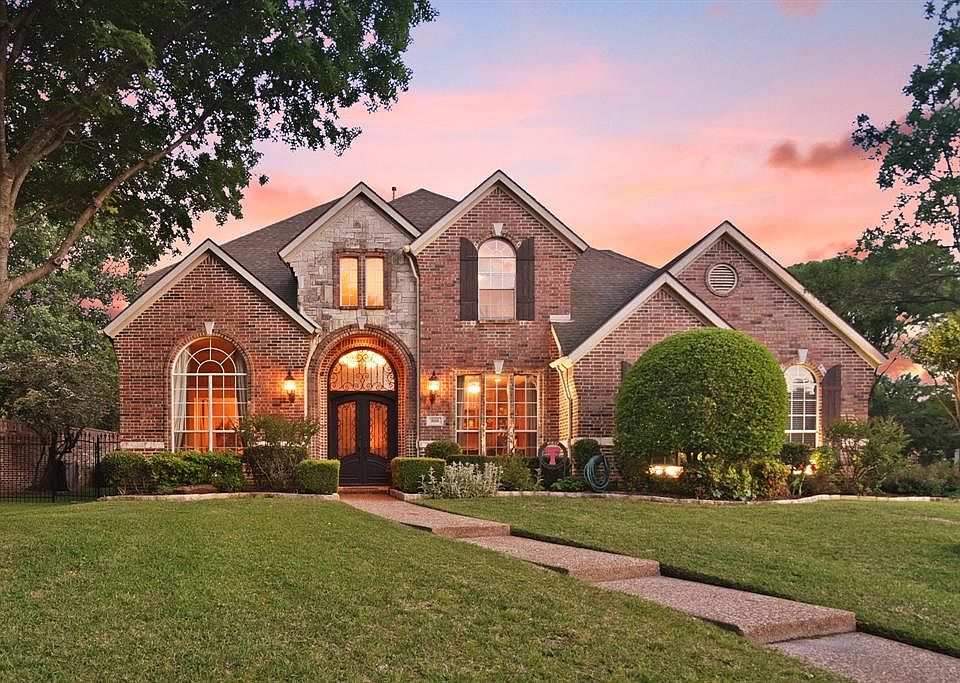 1st image of 809 Cross Ln