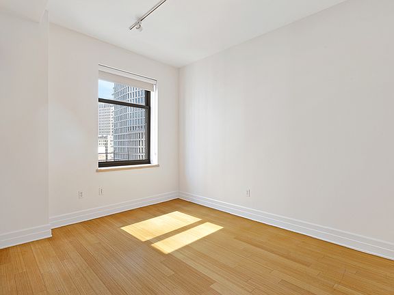 5th image of 110 Livingston St APT 11E