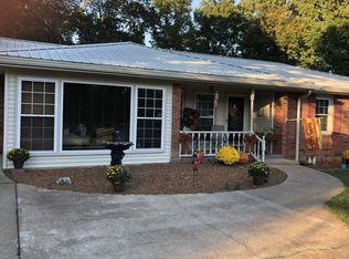 1420 Oakmont Cir, Centerville, TN 37033