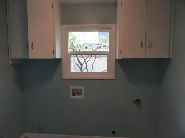 796 Charles Ave S, Salem, OR 97302