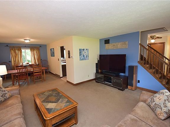 4th image of 5895 Elm Hill Dr