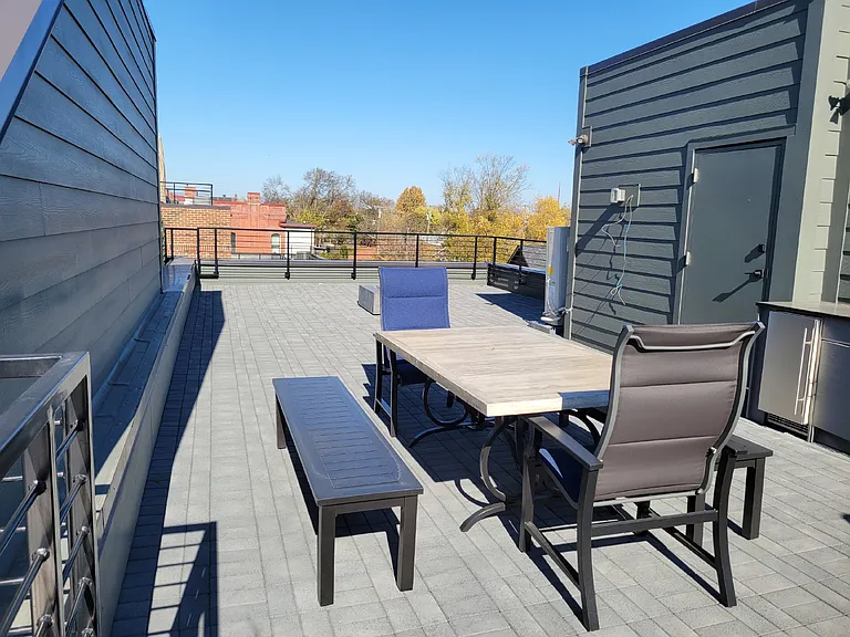 618 Madison St — Photo 31