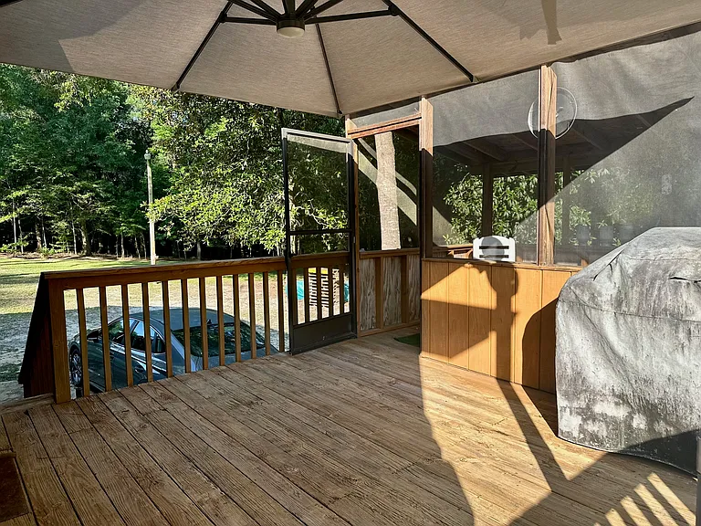 Back deck and screened room