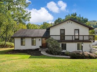 1682 Ridgewood Dr, Washington, PA 15301