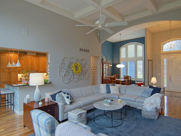 4th image of 4033 Schmuhl Rd