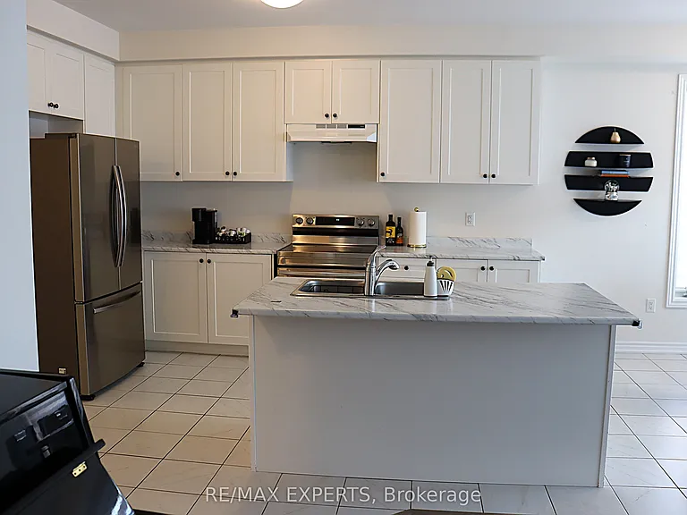 2265 Grainger Loop — Photo 7