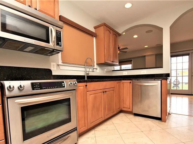 112 Water St — Photo 15