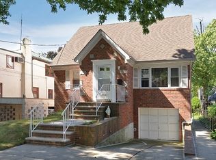 6118 214th St, Bayside, NY 11364